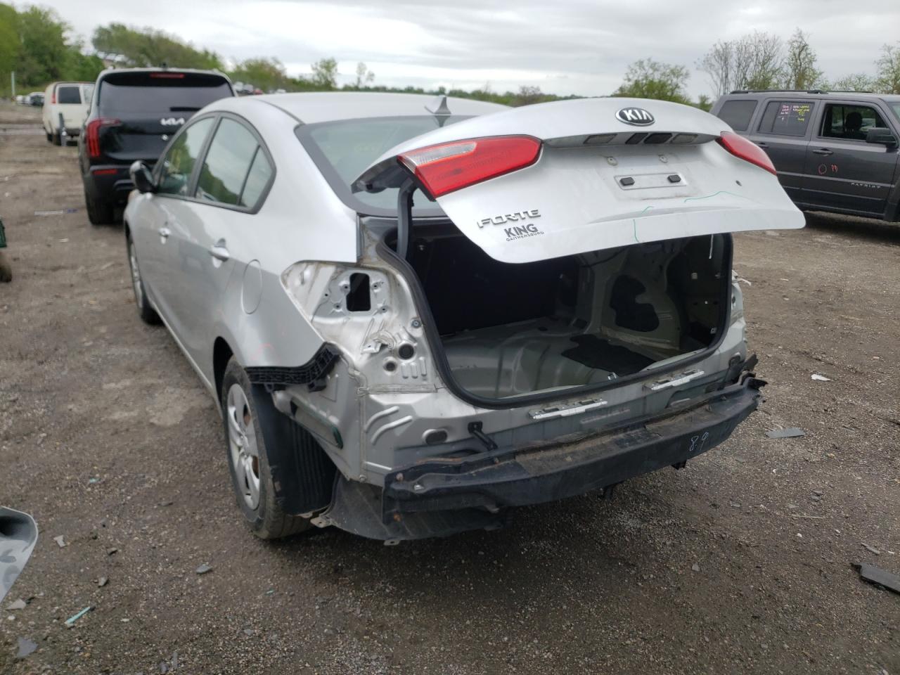 Photo 14 from auction – 2014 KIA FORTE LX with VIN KNAFK4A65E5140888