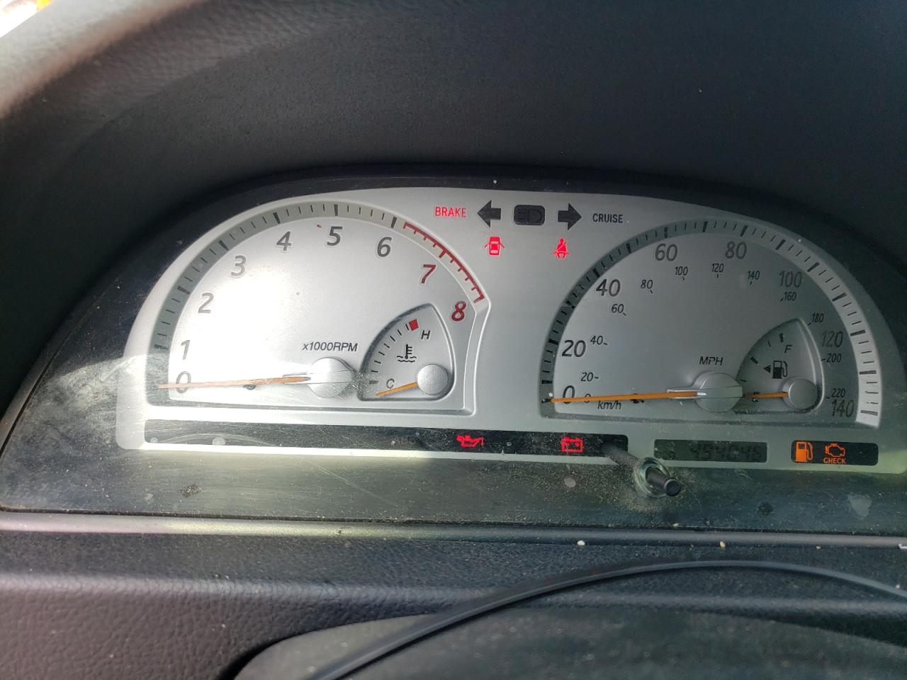 Photo 8 from auction – 2002 TOYOTA CAMRY LE with VIN JTDBE32K220012700