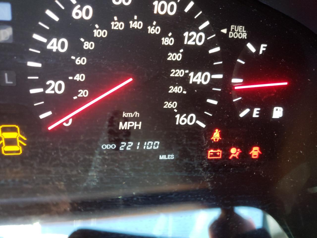 Photo 8 from auction – 2002 LEXUS LS 430 with VIN JTHBN30F420058517