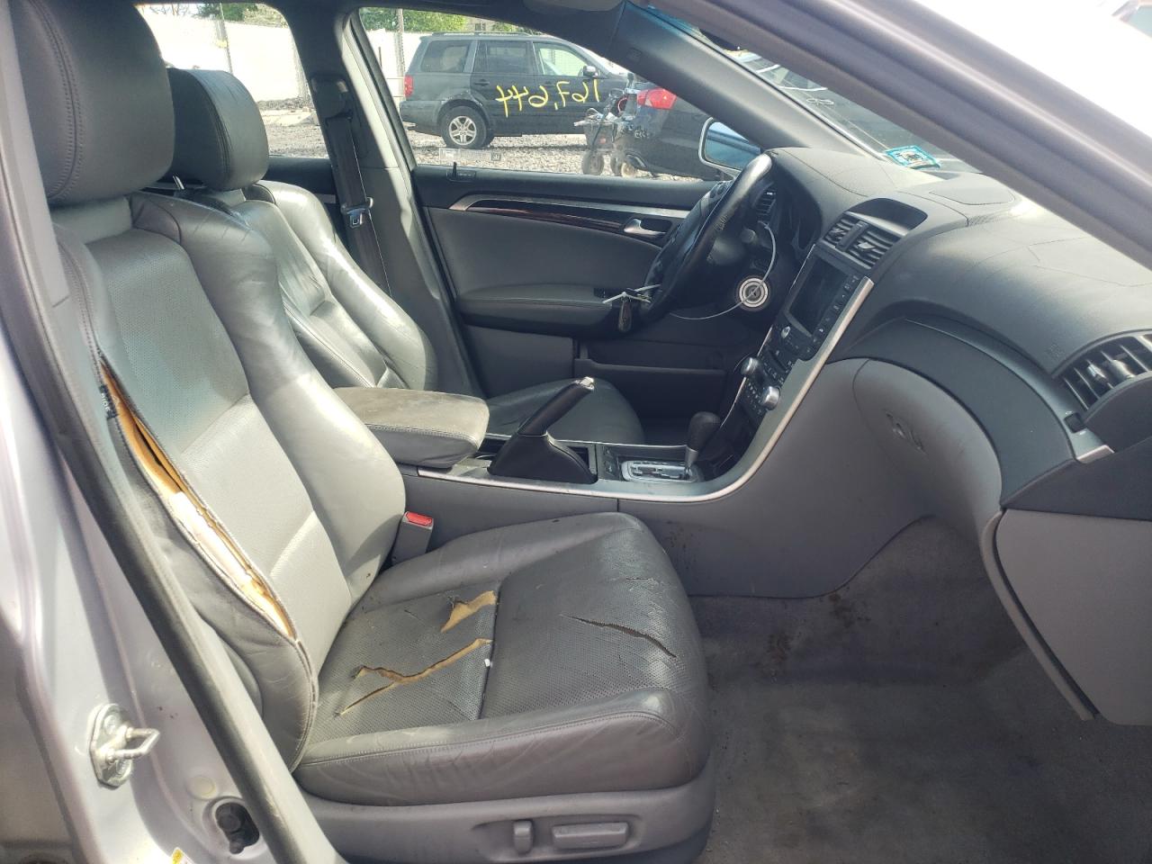 Photo 5 from auction – 2004 ACURA TL with VIN 19UUA66204A028280