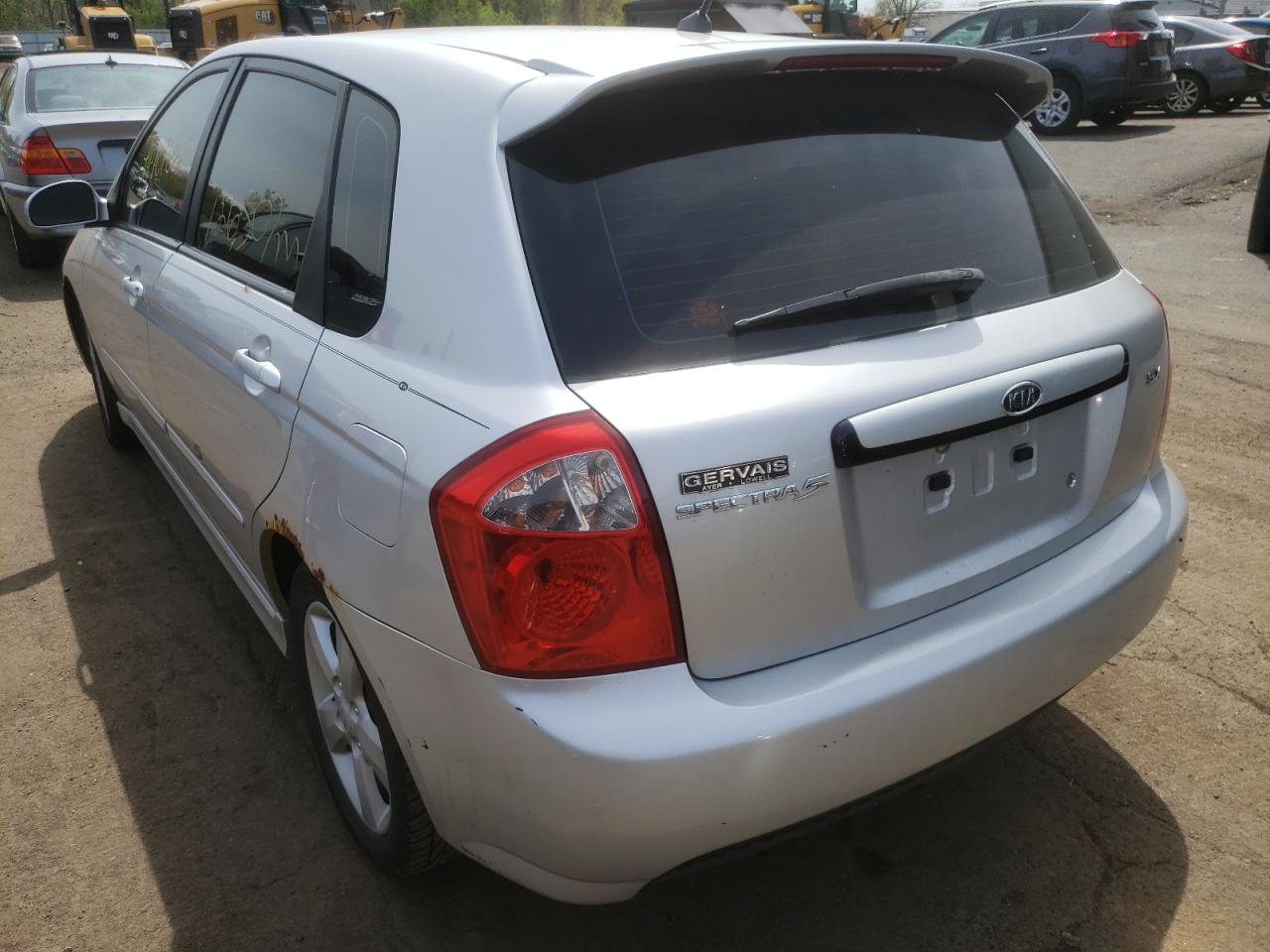 Photo 3 from auction – 2009 KIA SPECTRA SX with VIN KNAFE242395023773