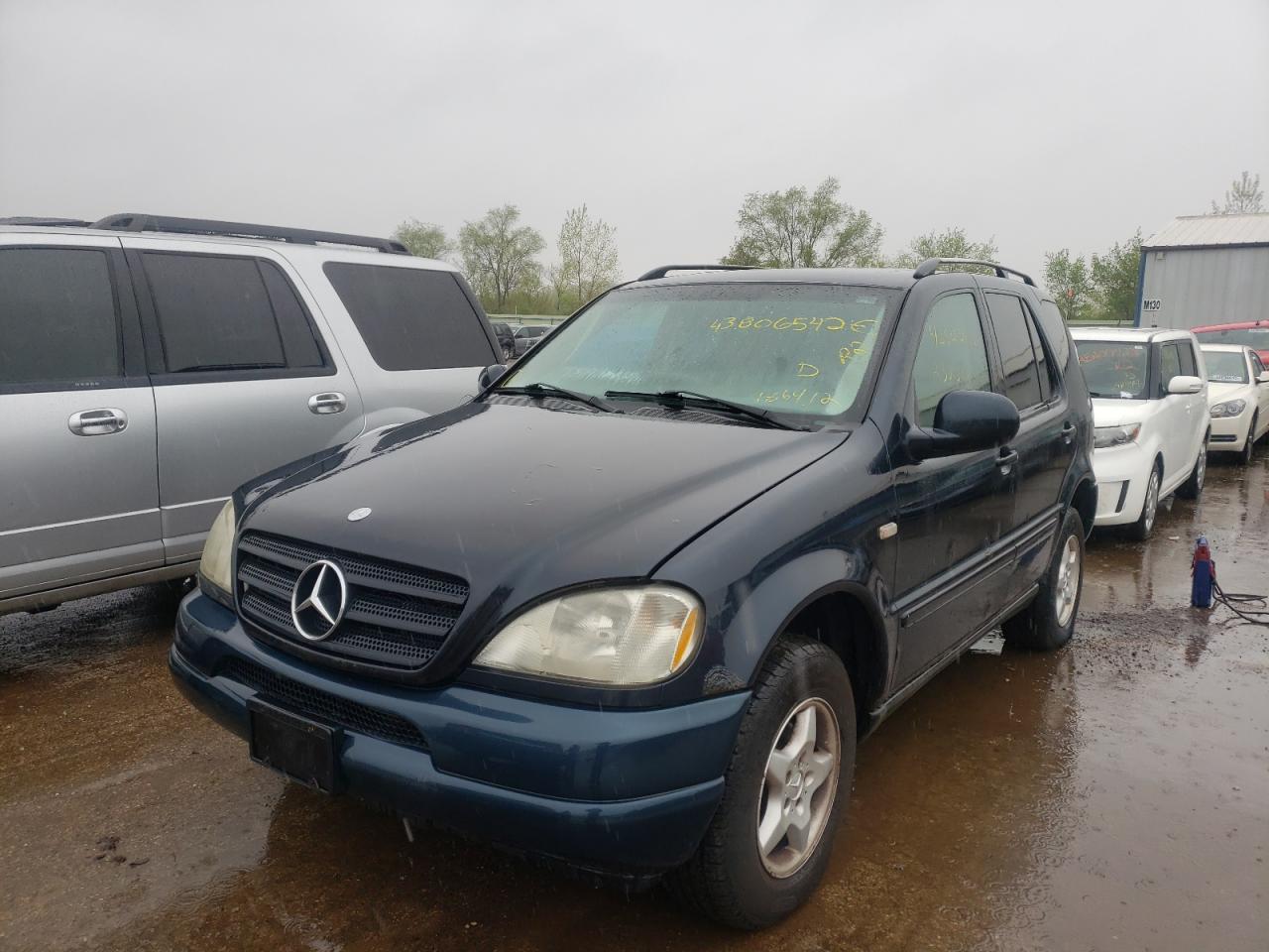 Photo 2 from auction – 2000 MERCEDES-BENZ ML-CLASS with VIN 4JGAB54E3YA186412