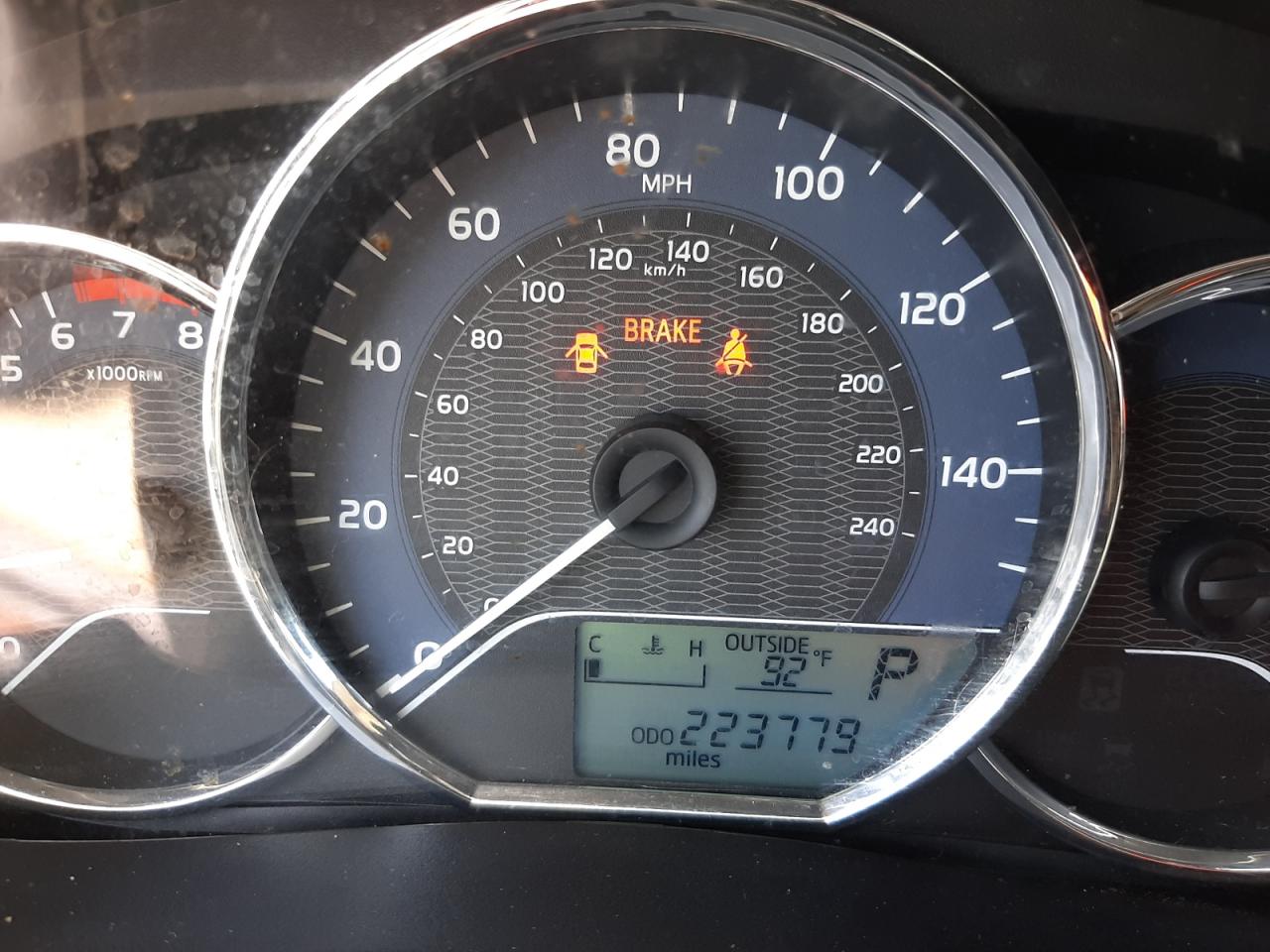 Photo 8 from auction – 2015 TOYOTA COROLLA EC with VIN 5YFBPRHE7FP361040
