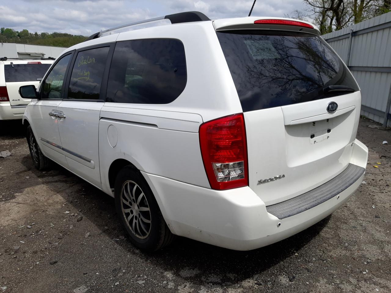 Photo 3 from auction – 2011 KIA SEDONA EX with VIN KNDMH4C73B6372619