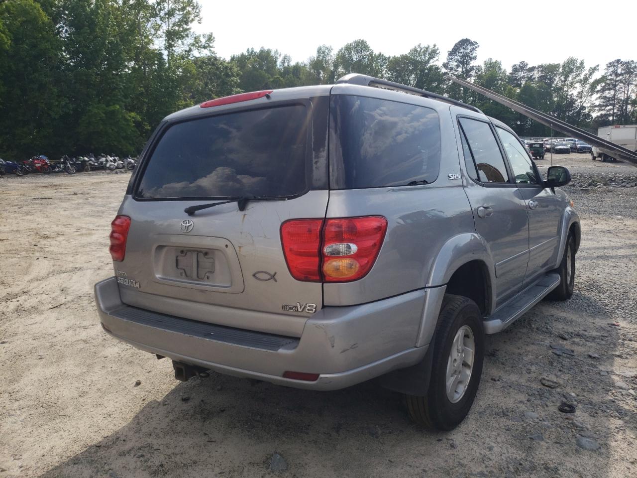 Photo 4 from auction – 2003 TOYOTA SEQUOIA SR with VIN 5TDZT34AX3S195223