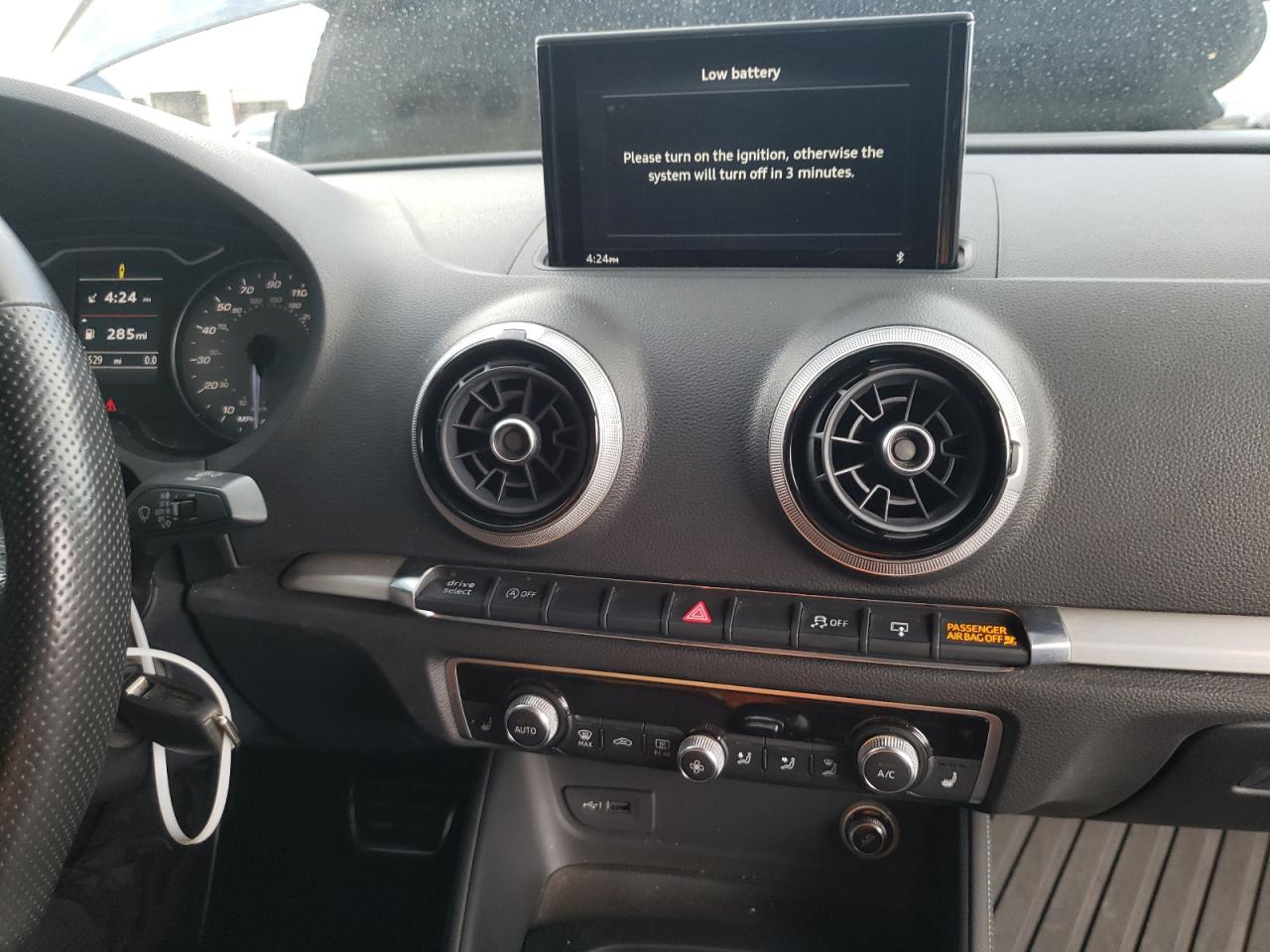 Photo 9 from auction – 2017 AUDI S3 PREMIUM with VIN WAUB1GFF0H1041600