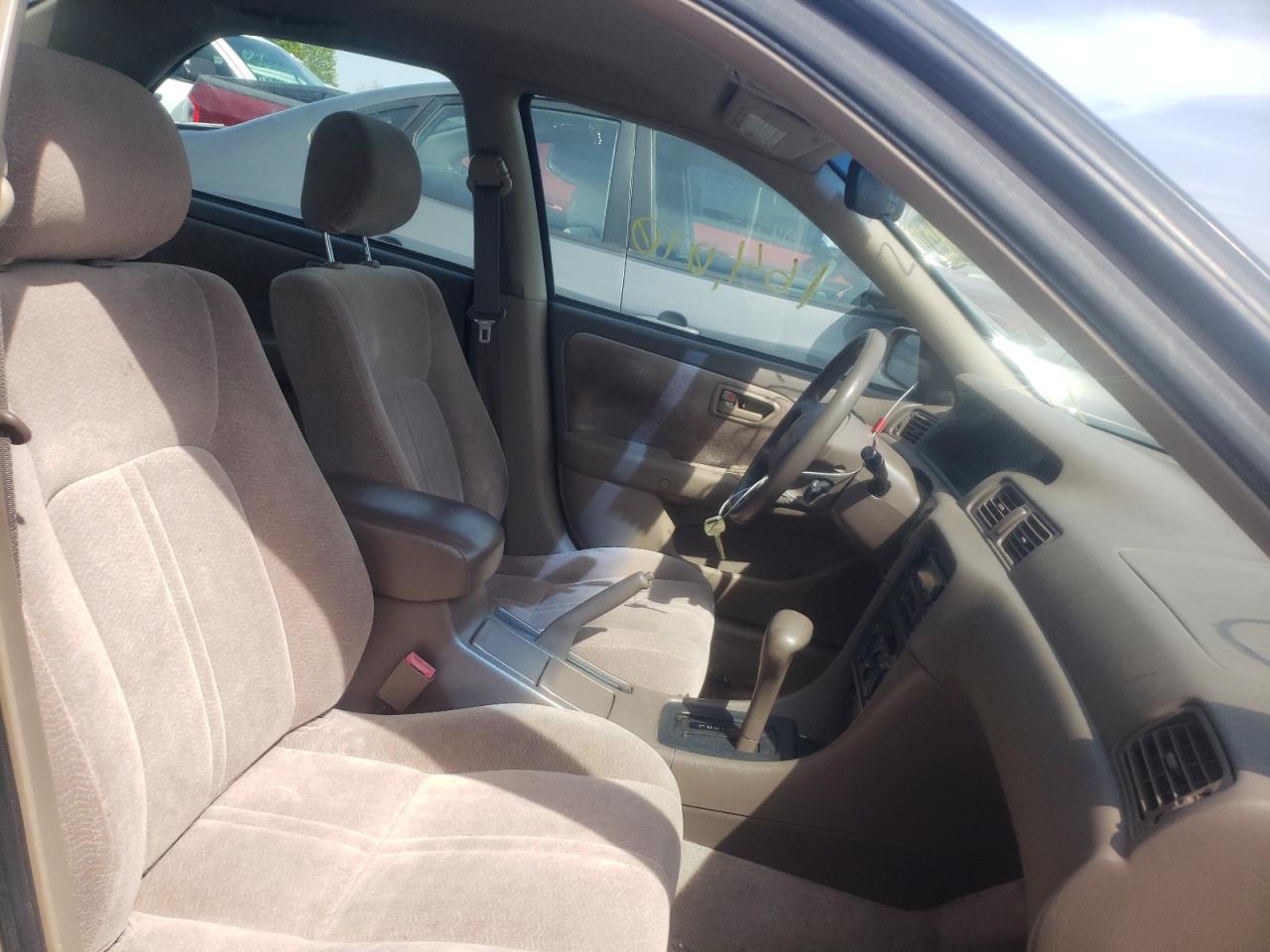 Photo 5 from auction – 1998 TOYOTA CAMRY CE with VIN JT2BG22K2W0115005