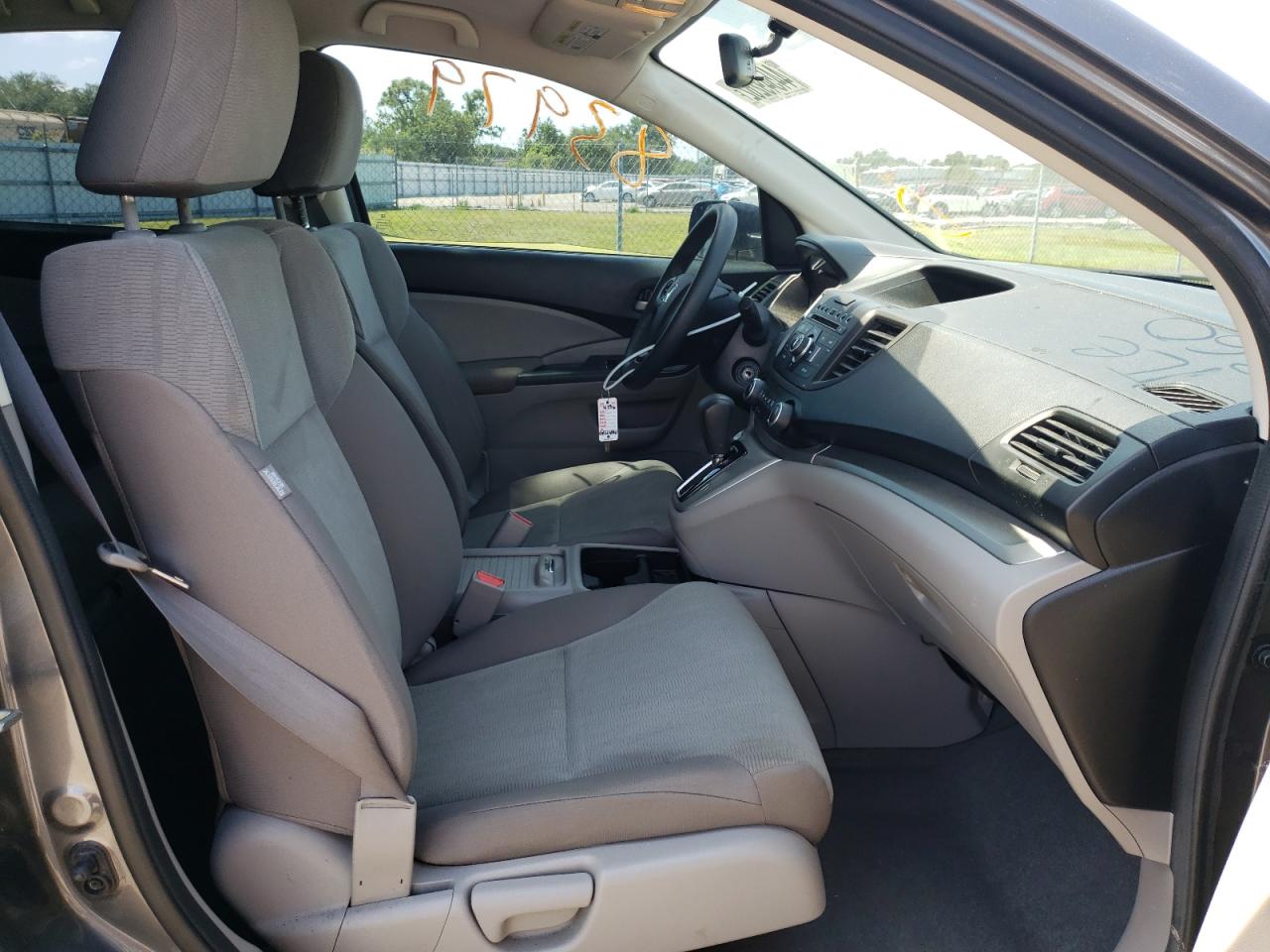 Photo 5 from auction – 2014 HONDA CR-V with VIN 3CZRM3H38EG708814