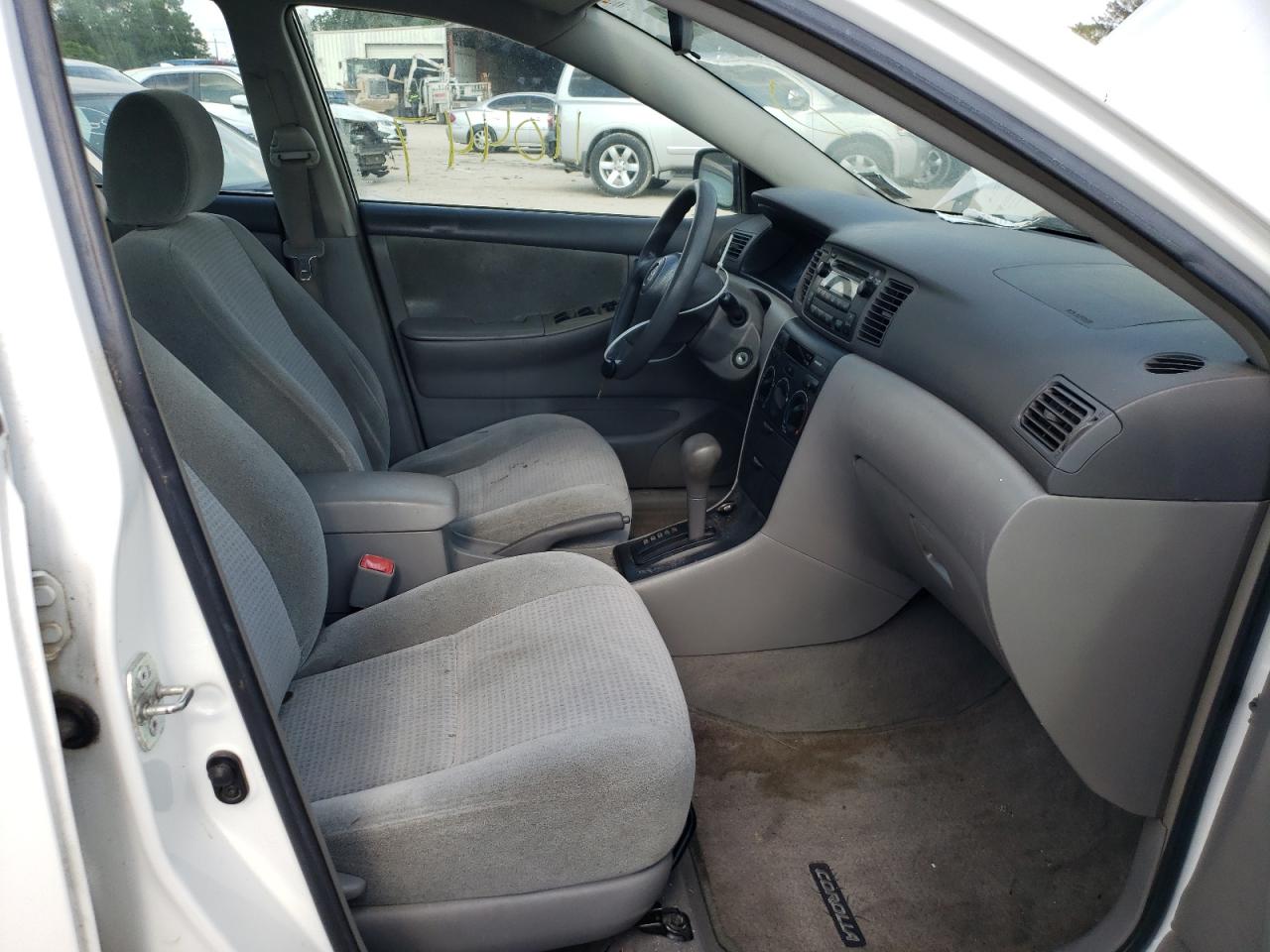 Photo 5 from auction – 2008 TOYOTA COROLLA CE with VIN 1NXBR32E28Z041044
