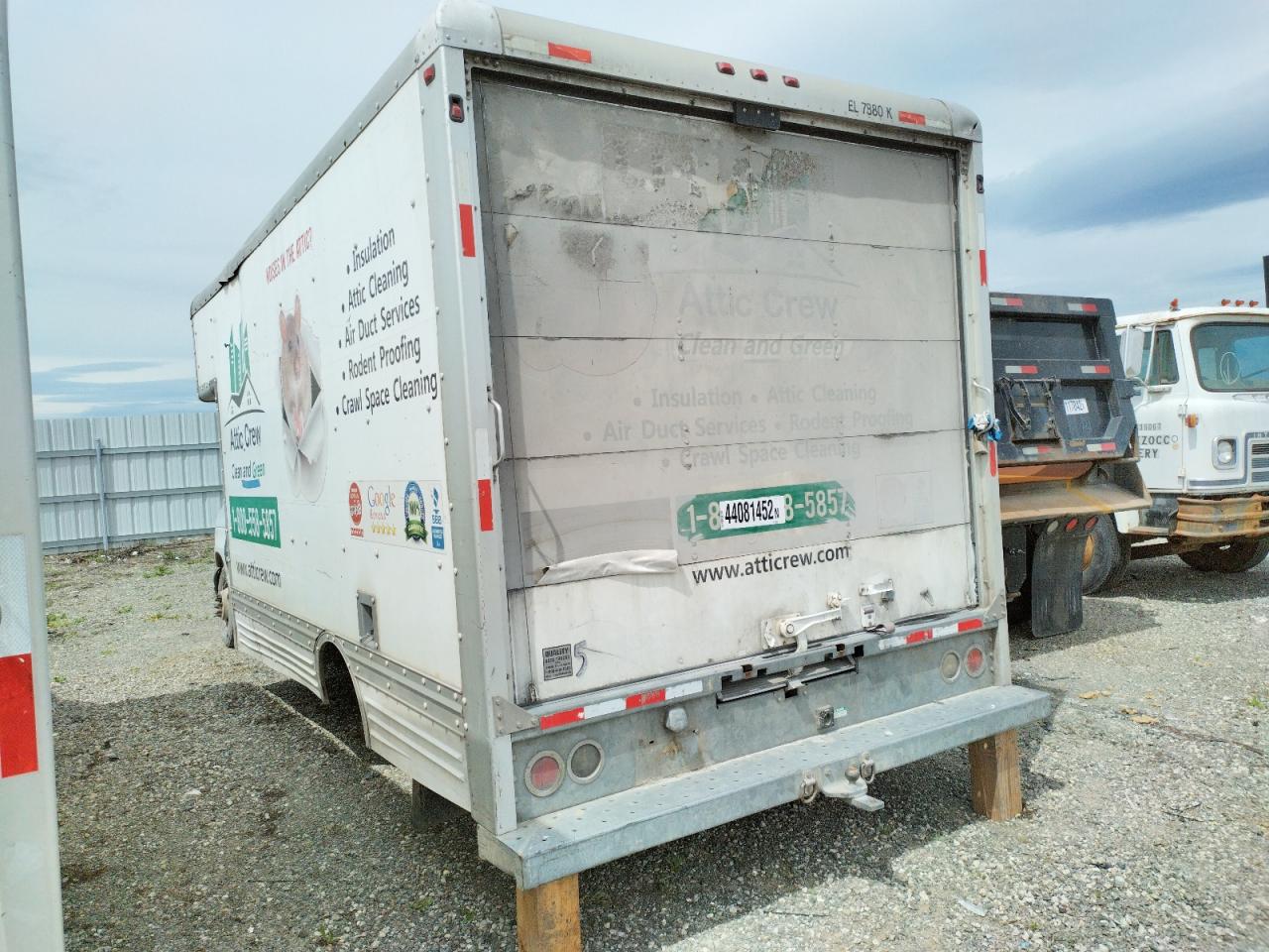 Photo 3 from auction – 2006 FORD ECONOLINE with VIN 1FDXE45S86DA09303