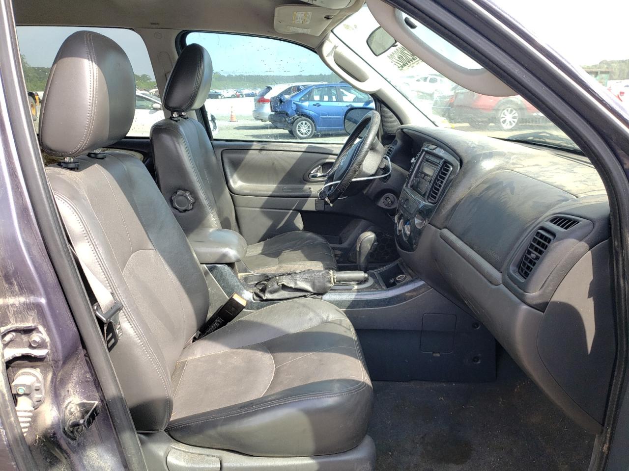 Photo 5 from auction – 2005 MAZDA TRIBUTE S with VIN 4F2CZ96155KM36703