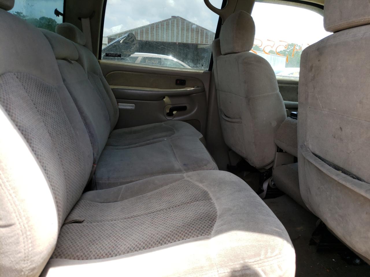 Photo 6 from auction – 2002 CHEVROLET SILVERADO with VIN 1GCHC23U02F119736