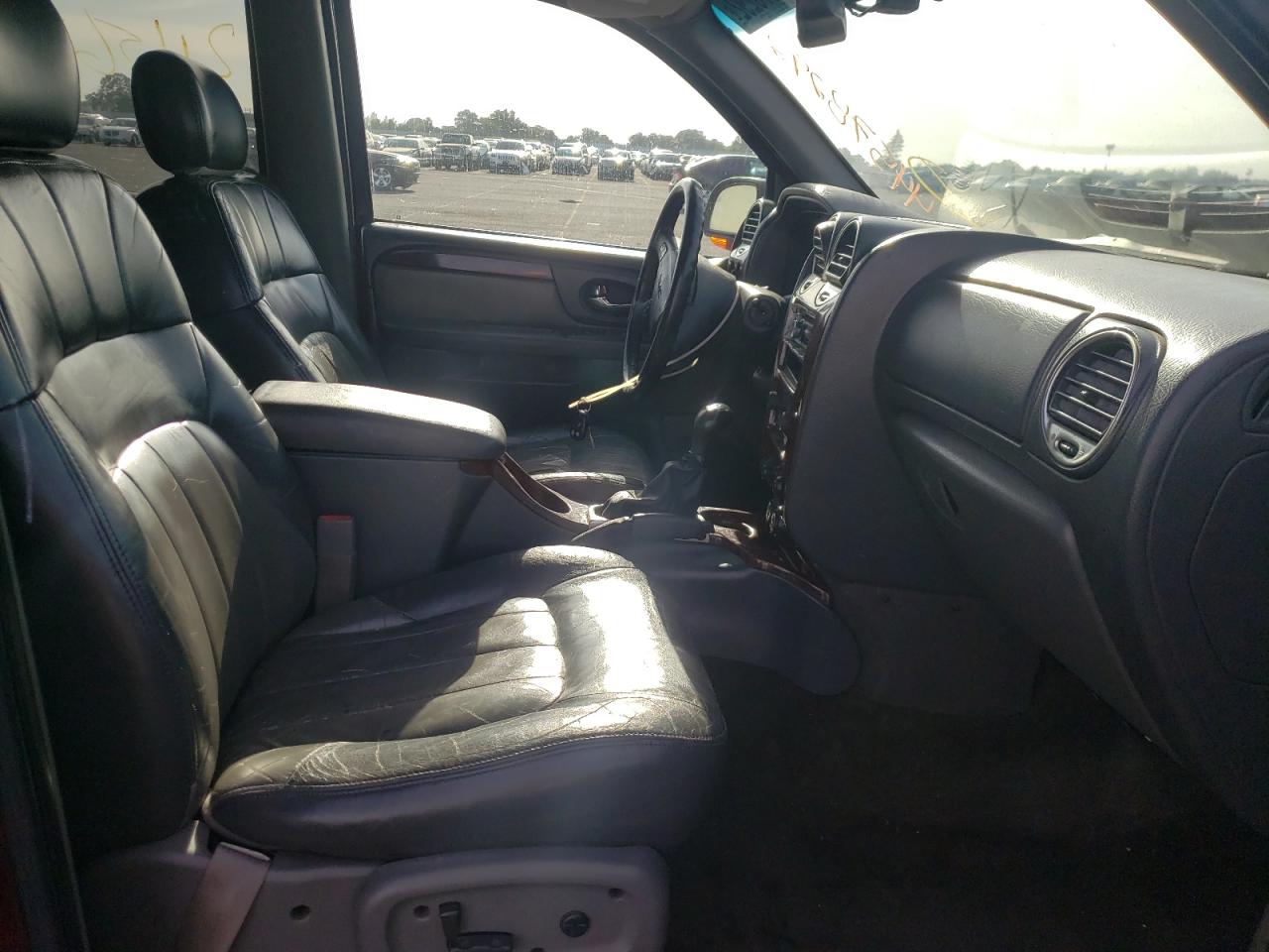 Photo 5 from auction – 2002 GMC ENVOY with VIN 1GKDT13S622211369