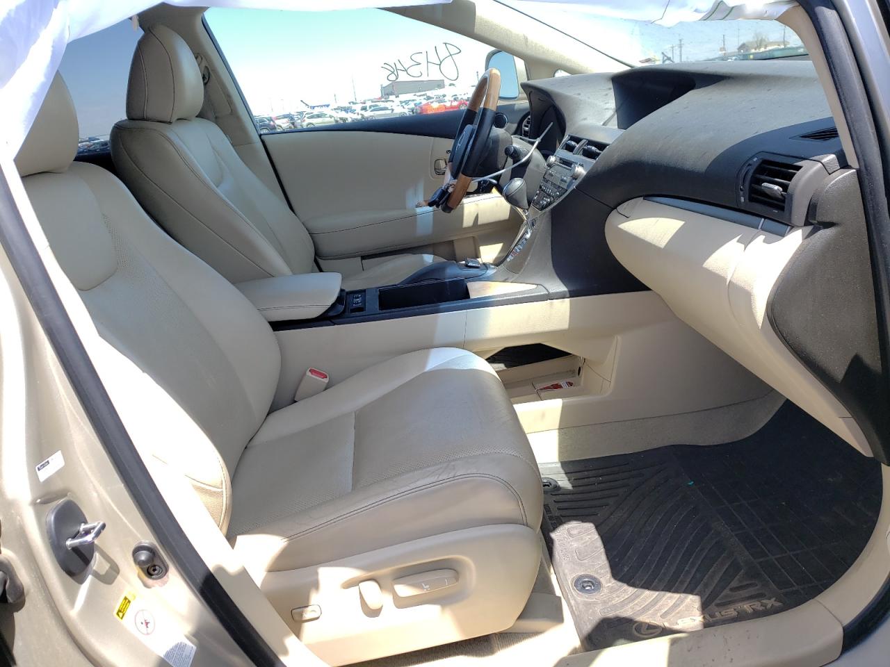 Photo 5 from auction – 2015 LEXUS RX 450H with VIN 2T2BC1BA7FC010501