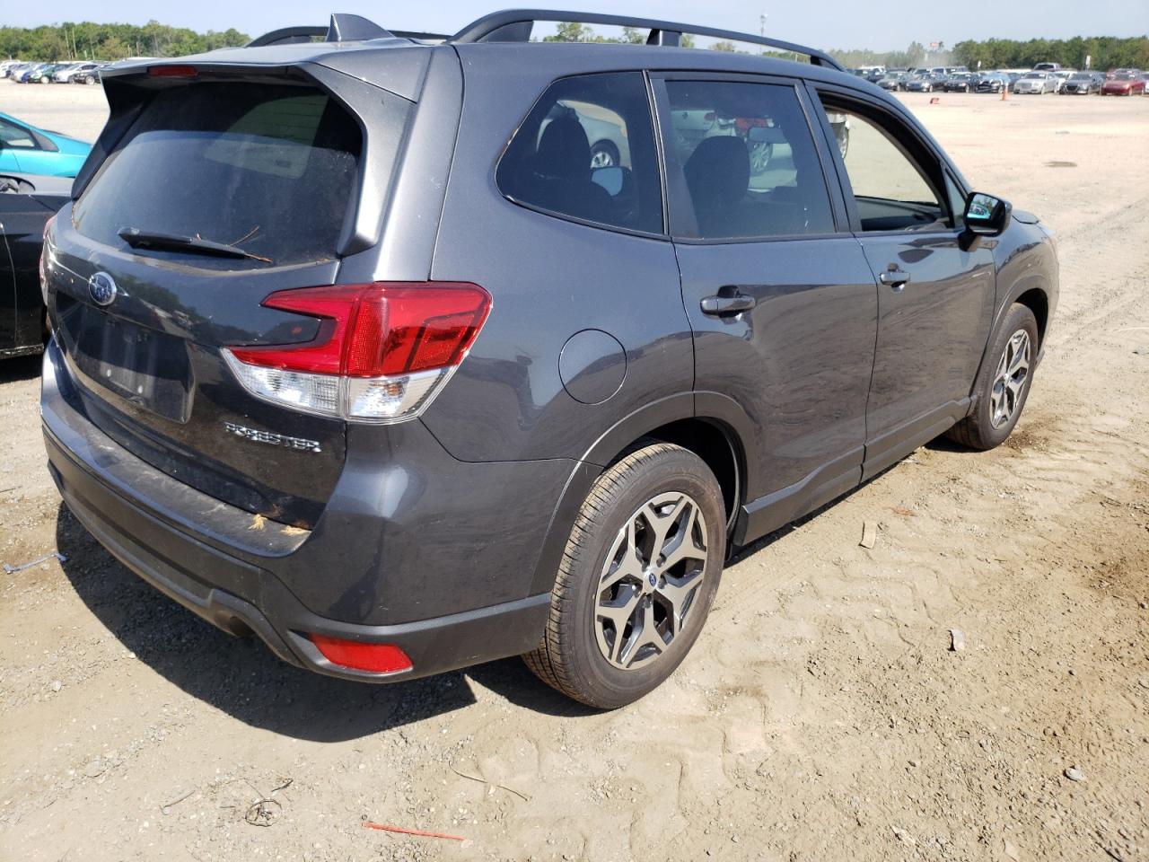 Photo 4 from auction – 2021 SUBARU FORESTER P with VIN JF2SKAJC9MH462020