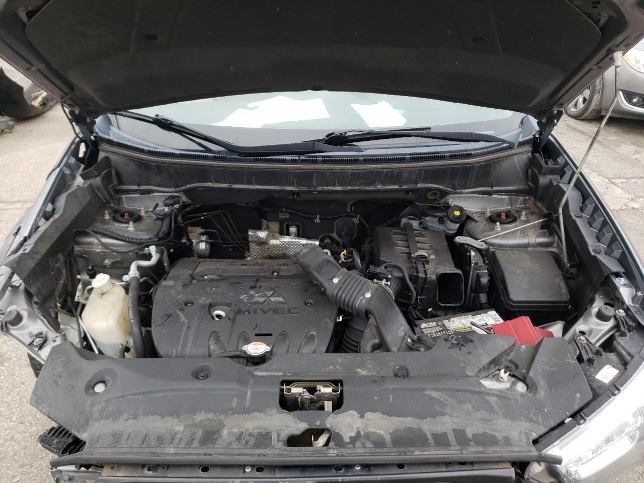 Photo 12 from auction – 2014 MITSUBISHI OUTLANDER with VIN 4A4AR3AU7EE020780