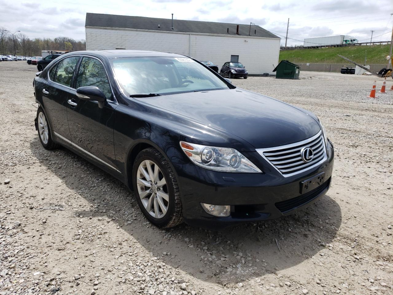 LEXUS LS 460 2011 with VIN JTHCL5EF5B5009392 - Photo from auction
