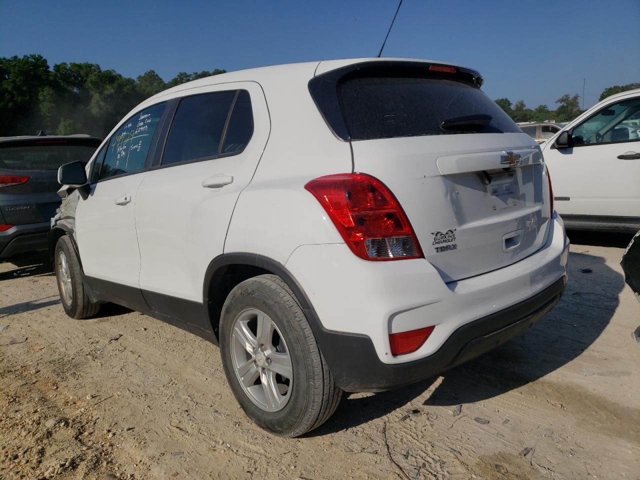 Photo 3 from auction – 2020 CHEVROLET TRAX LS with VIN 3GNCJKSB0LL146384