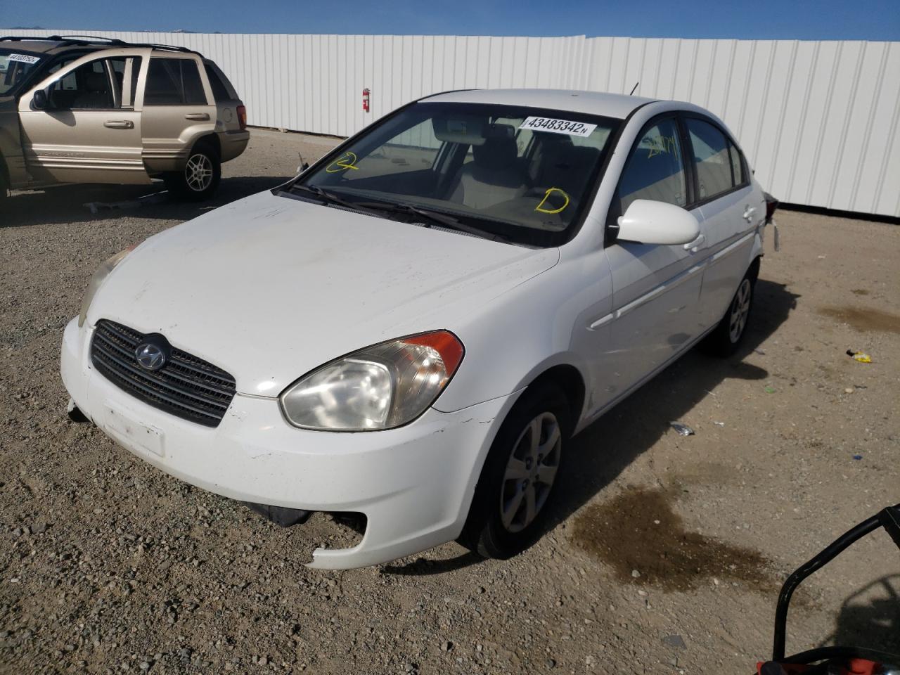 Photo 2 from auction – 2009 HYUNDAI ACCENT GLS with VIN KMHCN46C19U364274