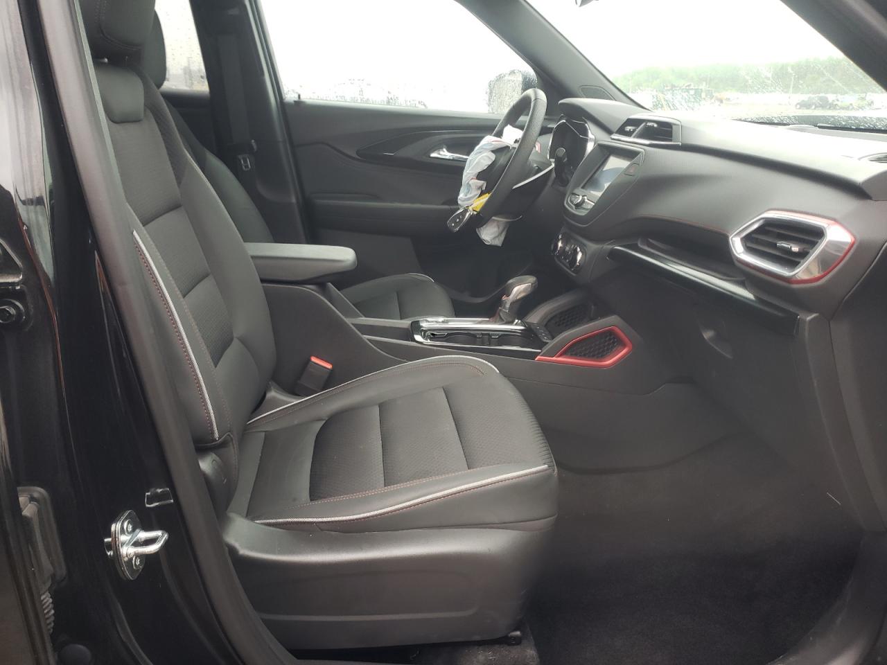 Photo 5 from auction – 2022 CHEVROLET TRAILBLAZE with VIN KL79MTSL3NB041610