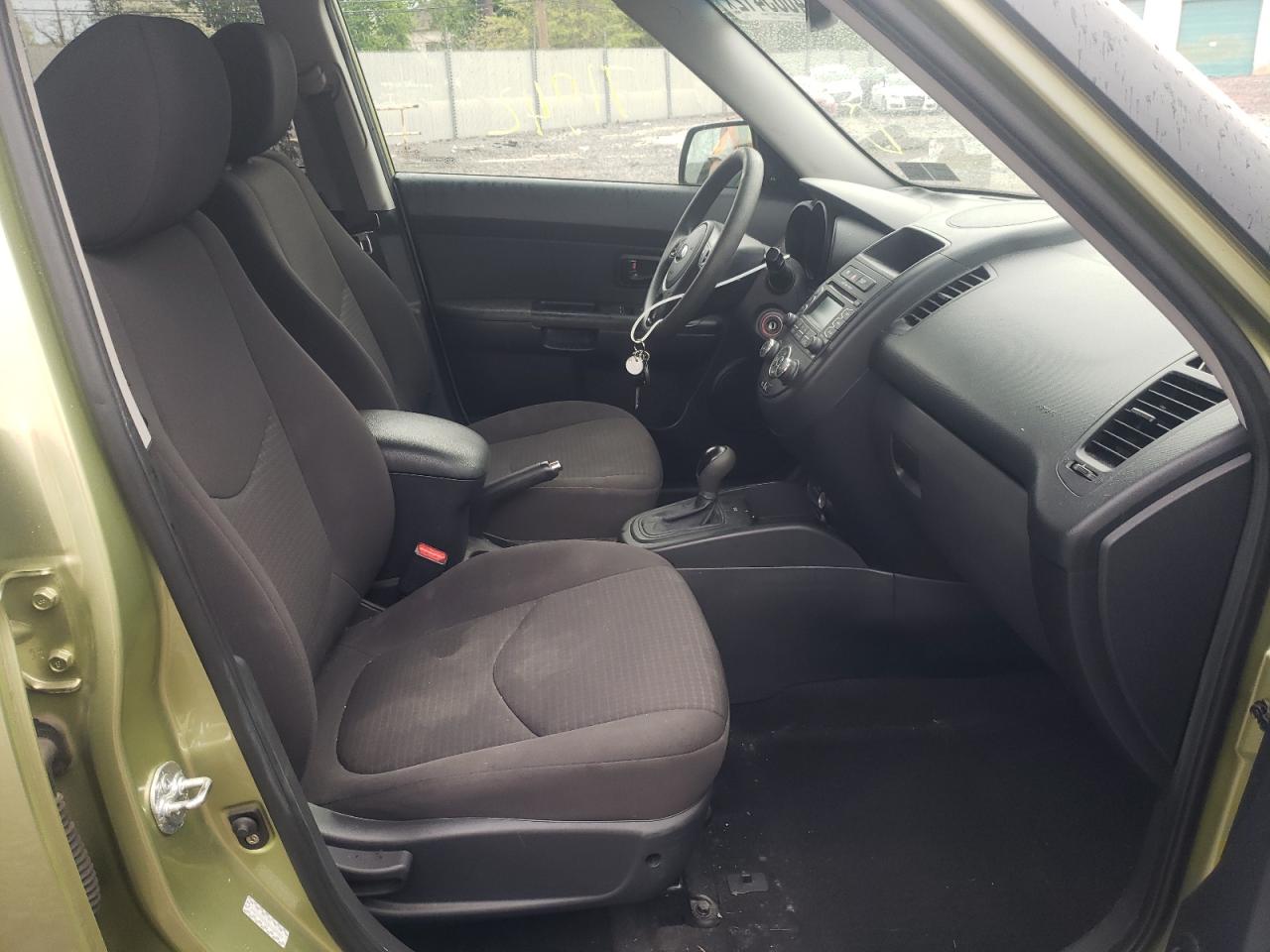 Photo 5 from auction – 2013 KIA SOUL with VIN KNDJT2A52D7627281
