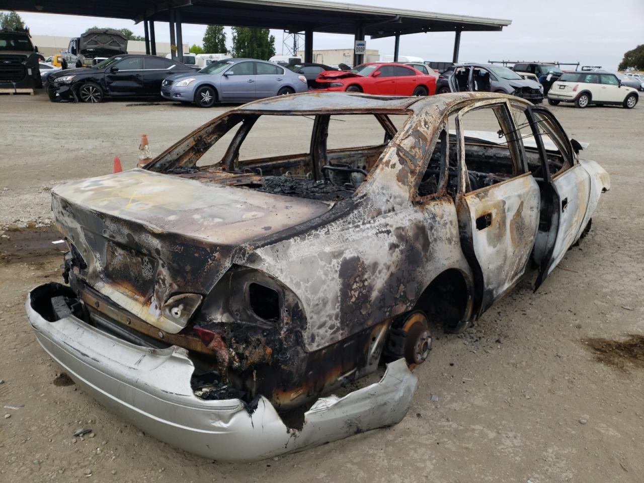 Photo 4 from auction – 2000 TOYOTA AVALON XL with VIN 4T1BF28B1YU042363