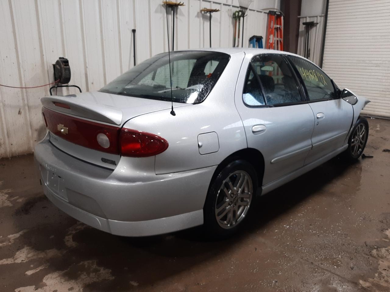 Photo 4 from auction – 2005 CHEVROLET CAVALIER L with VIN 1G1JH52F557115499