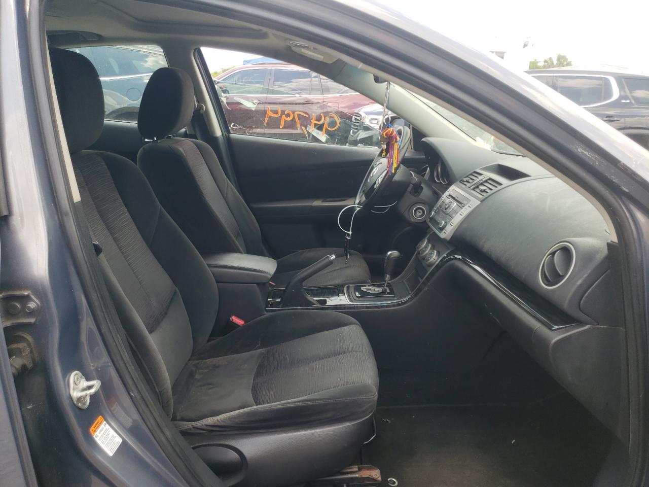 Photo 5 from auction – 2010 MAZDA 6 I with VIN 1YVHZ8CH5A5M42585