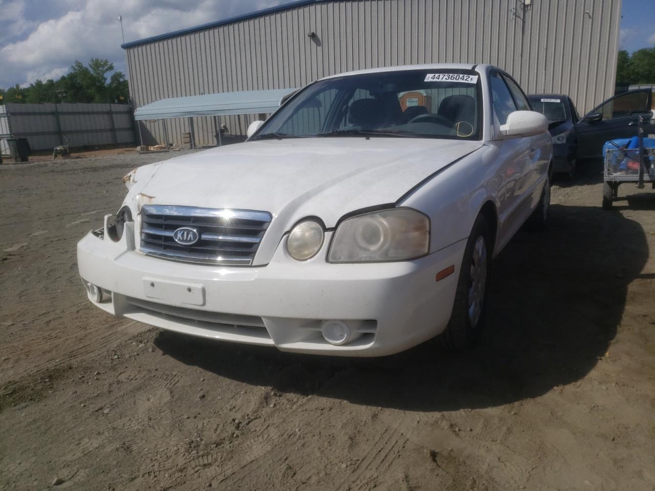 Photo 2 from auction – 2006 KIA OPTIMA LX with VIN KNAGD126665465904