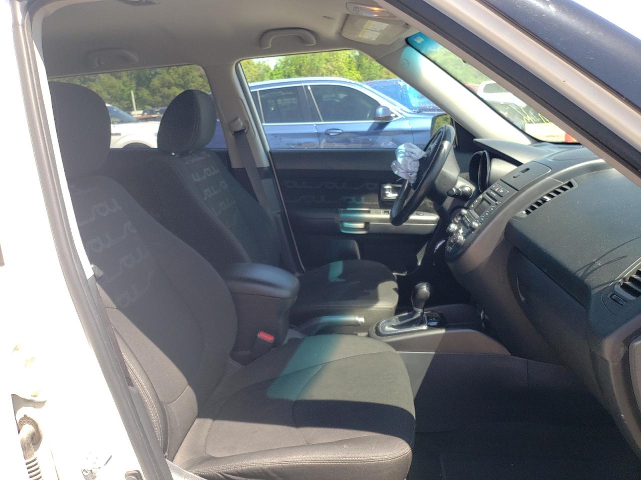 Photo 5 from auction – 2012 KIA SOUL + with VIN KNDJT2A68C7471965