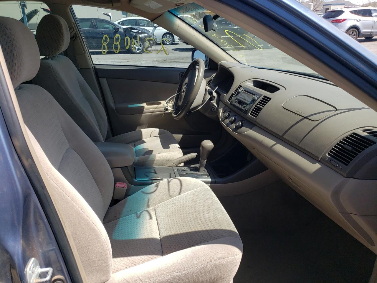 Photo 5 from auction – 2004 TOYOTA CAMRY LE with VIN 4T1BE32K94U922044