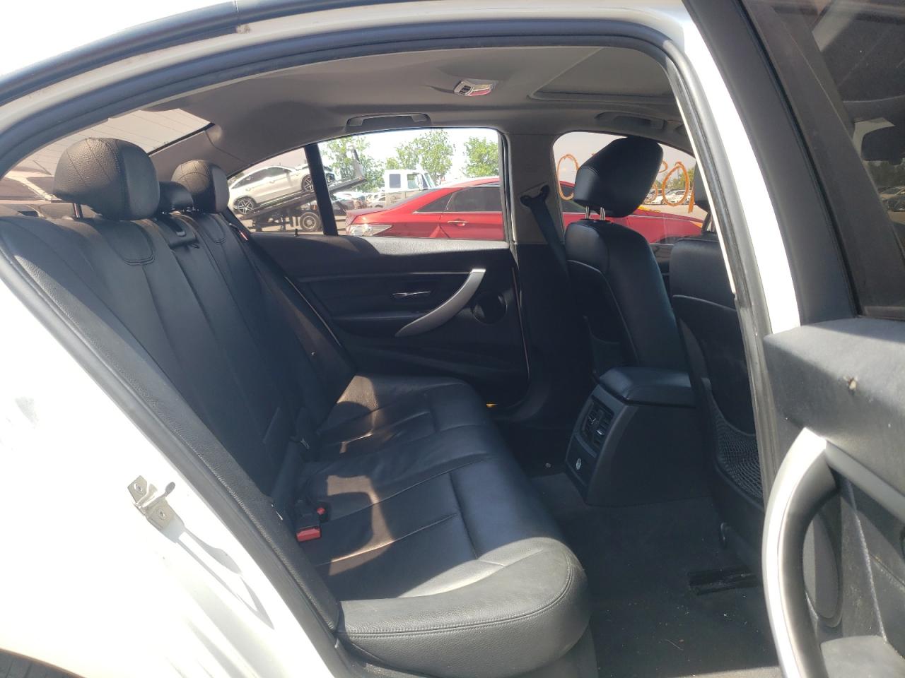 Photo 6 from auction – 2013 BMW 328 I with VIN WBA3A5G57DNP20801