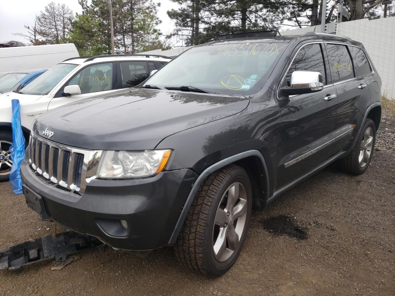 Photo 2 from auction – 2011 JEEP GRAND CHER with VIN 1J4RR5GT2BC678514