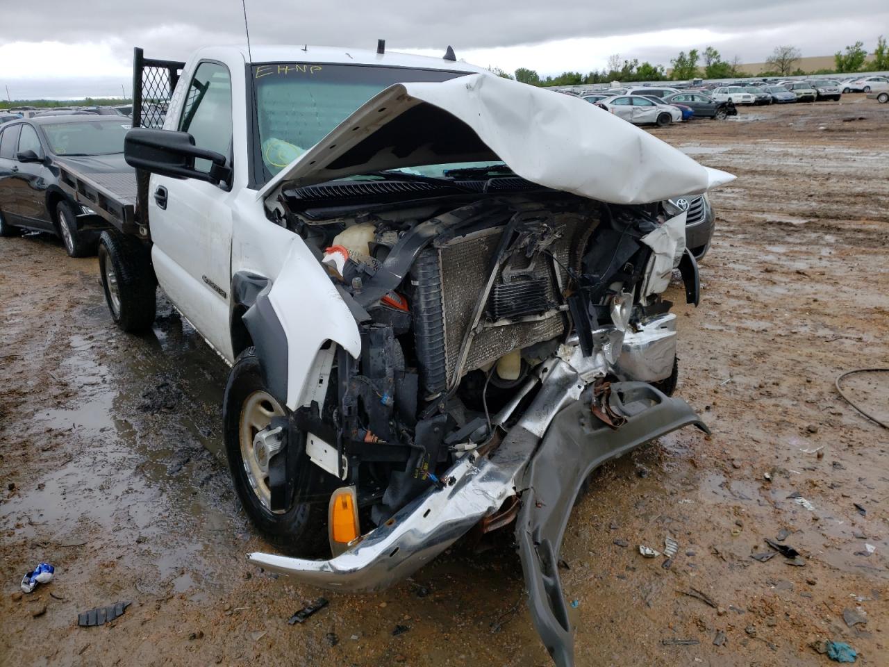 CHEVROLET SILVERADO 2002 with VIN 1GBHC24U52Z222068 - Photo from auction