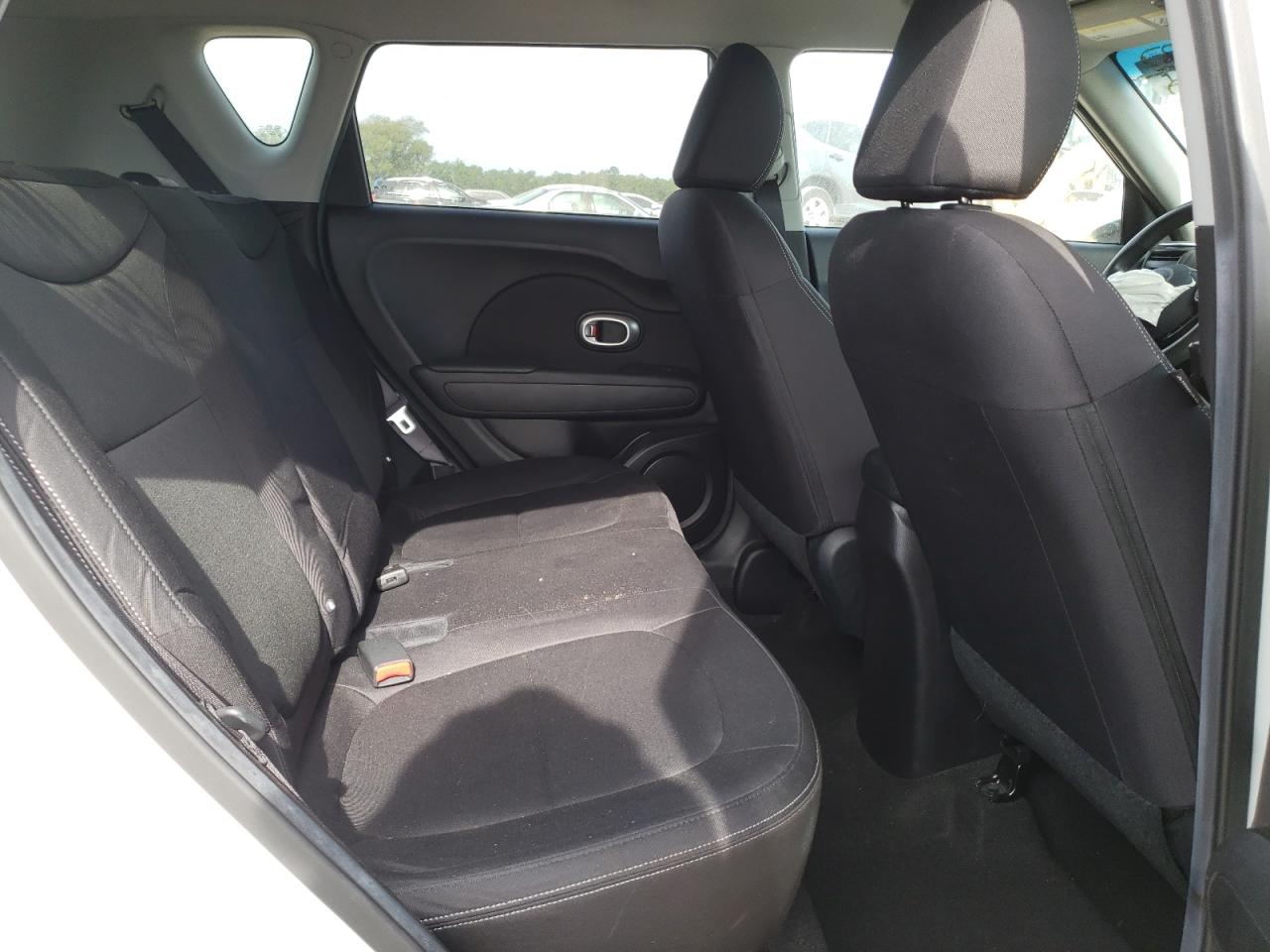 Photo 6 from auction – 2015 KIA SOUL with VIN KNDJN2A21F7154184