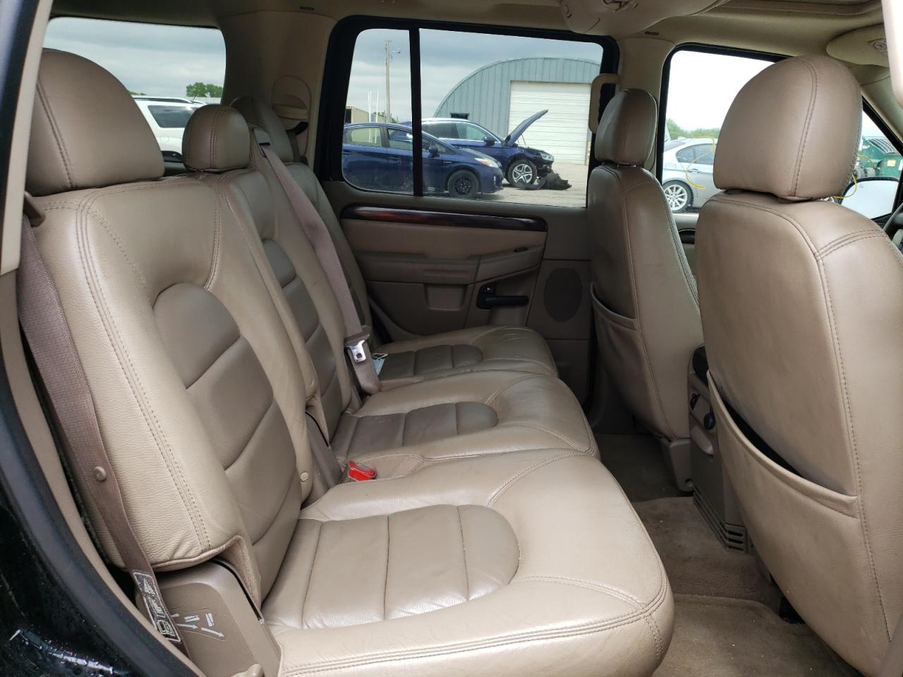 Photo 6 from auction – 2003 FORD EXPLORER L with VIN 1FMDU85W63ZA90834