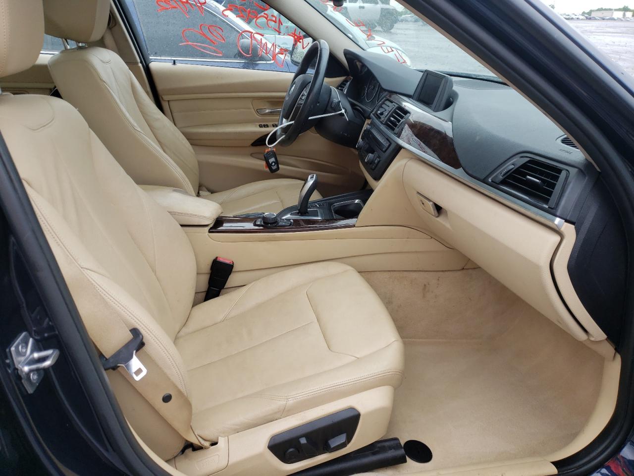 Photo 5 from auction – 2014 BMW 328 D with VIN WBA3D3C55EK155923