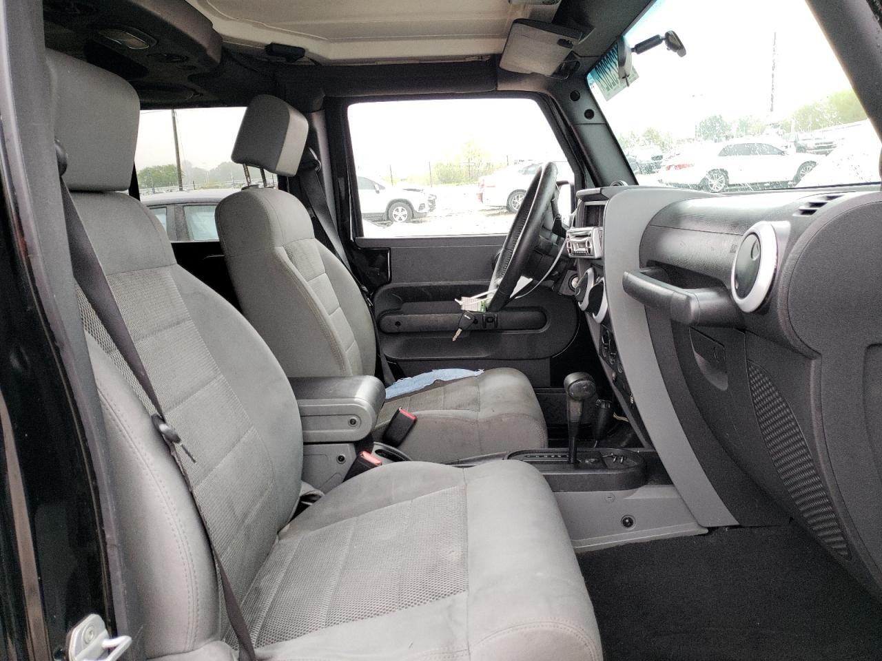 Photo 5 from auction – 2008 JEEP WRANGLER U with VIN 1J4GA59148L609911