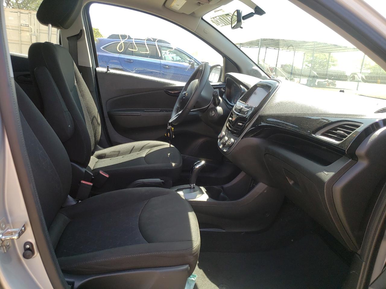 Photo 5 from auction – 2020 CHEVROLET 1500 SUB I with VIN KL8CD6SA0LC449166