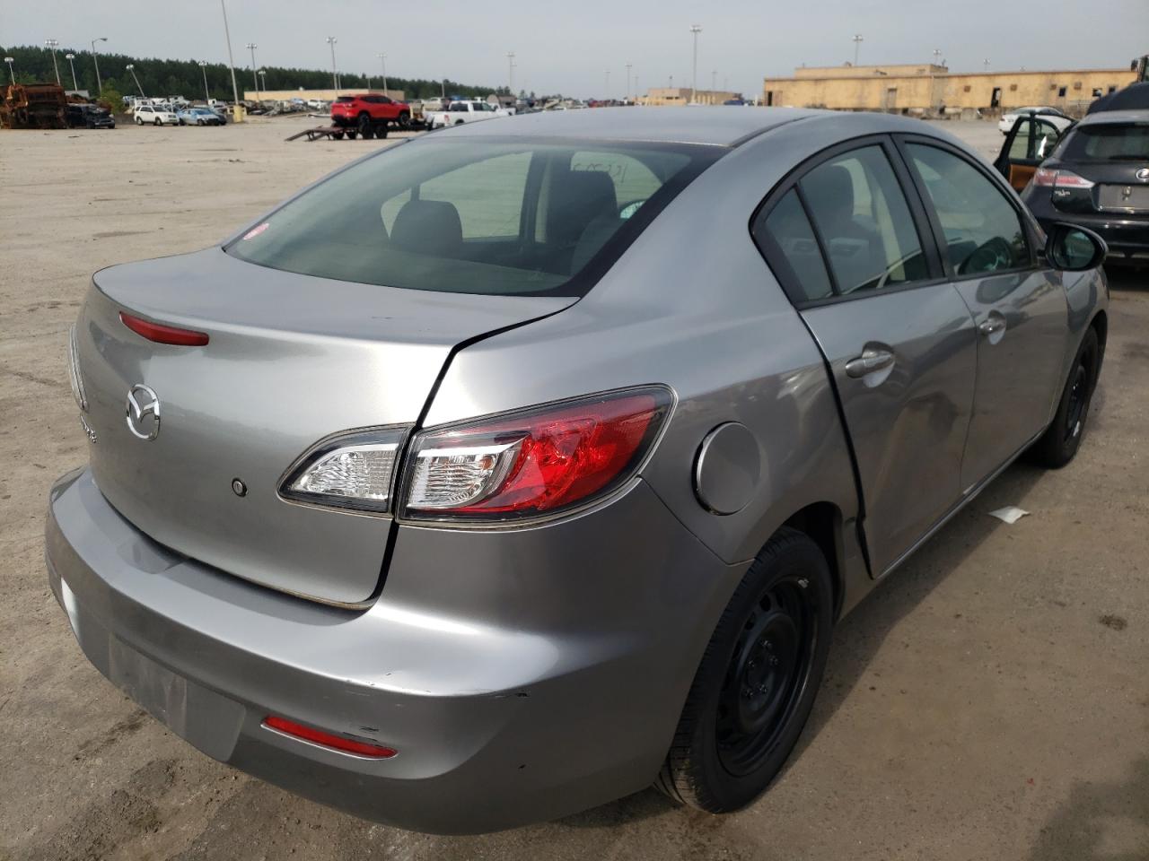 Photo 4 from auction – 2013 MAZDA 3 with VIN JM1BL1TF8D1845488