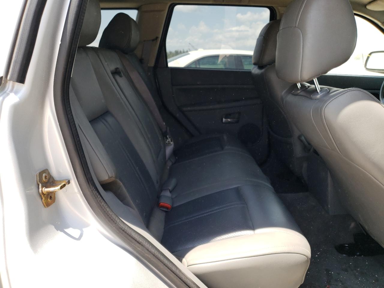 Photo 6 from auction – 2005 JEEP GRAND CHER with VIN 1J4HR58225C709072