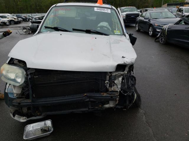 Photo 9 from auction – 2007 FORD ESCAPE LIM with VIN 1FMCU94187KA36036
