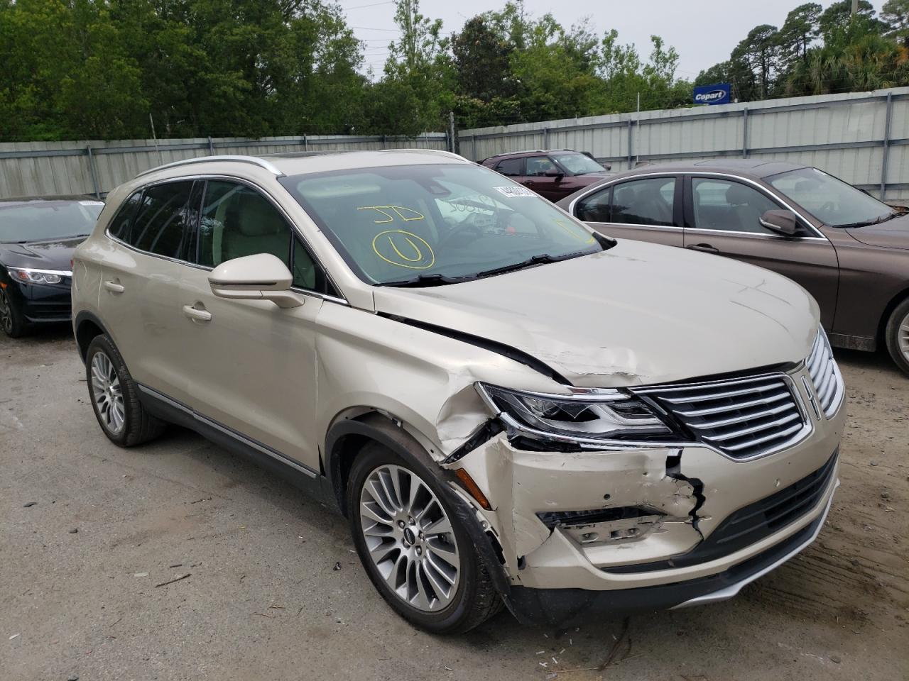 LINCOLN MKC RESERV 2017 with VIN 5LMCJ3C96HUL16022 - Photo from auction