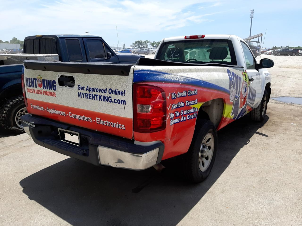 Photo 4 from auction – 2011 CHEVROLET SILVERADO with VIN 1GCNCPEX0BZ243589
