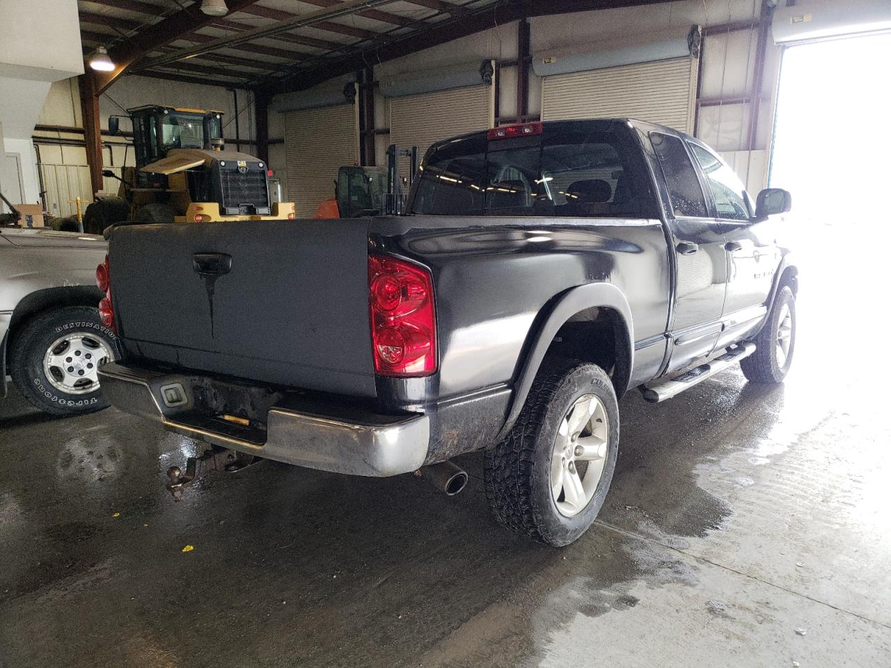 Photo 4 from auction – 2007 DODGE RAM 1500 S with VIN 1D7HU18P37S116232