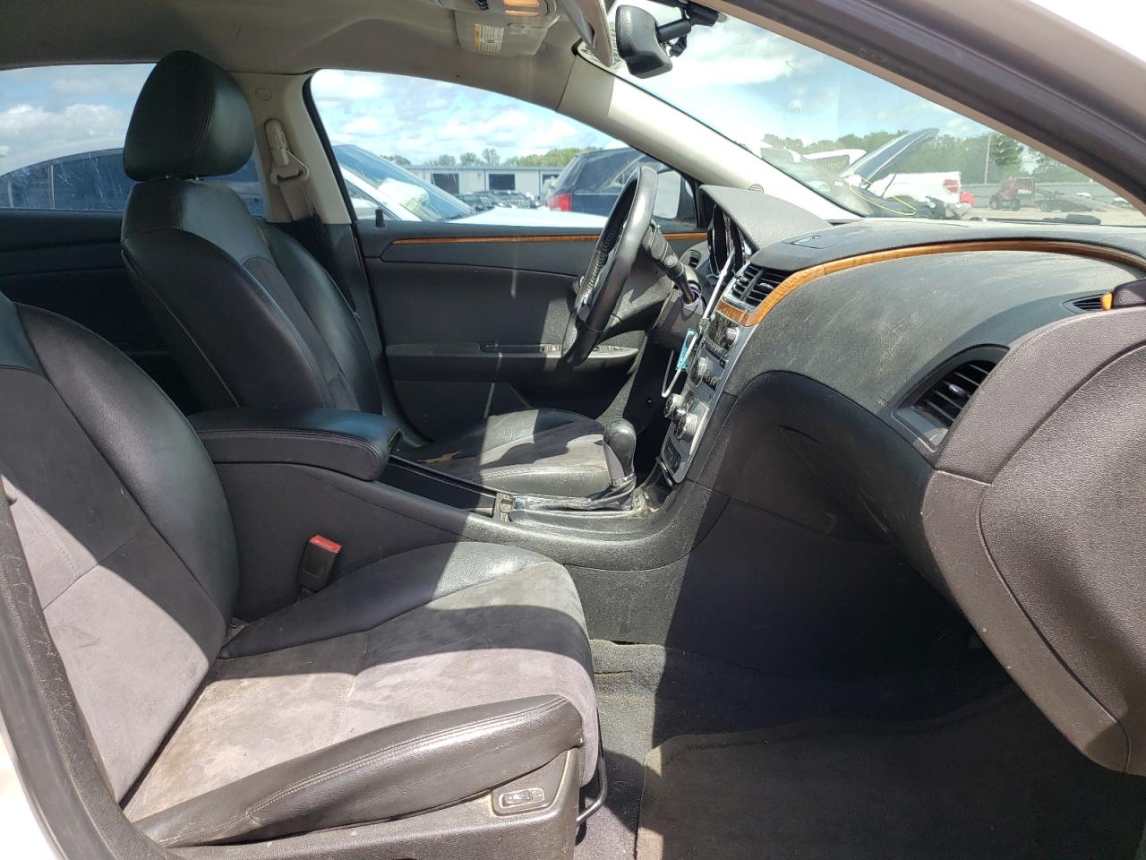 Photo 5 from auction – 2010 CHEVROLET MALIBU 2LT with VIN 1G1ZD5E70AF139518