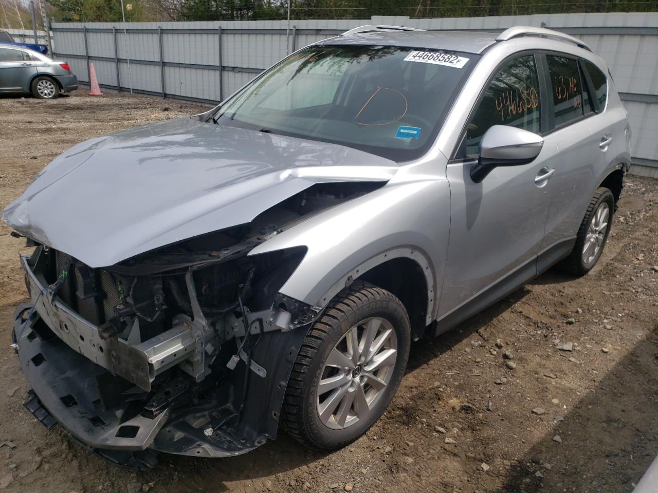 Photo 2 from auction – 2016 MAZDA CX-5 TOURI with VIN JM3KE4CY0G0873557
