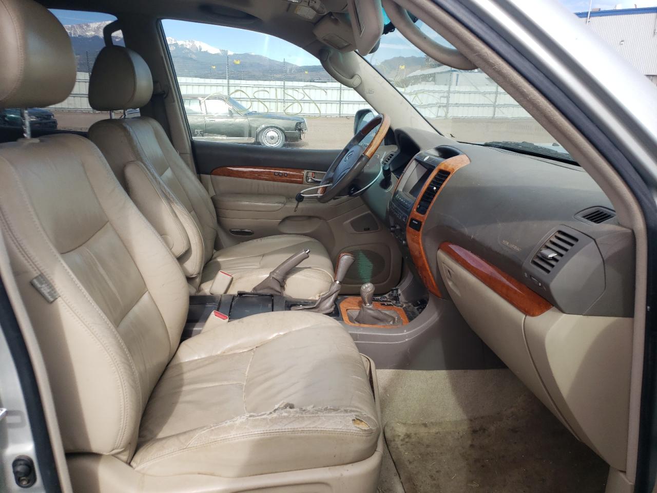 Photo 5 from auction – 2003 LEXUS GX 470 with VIN JTJBT20X530016396