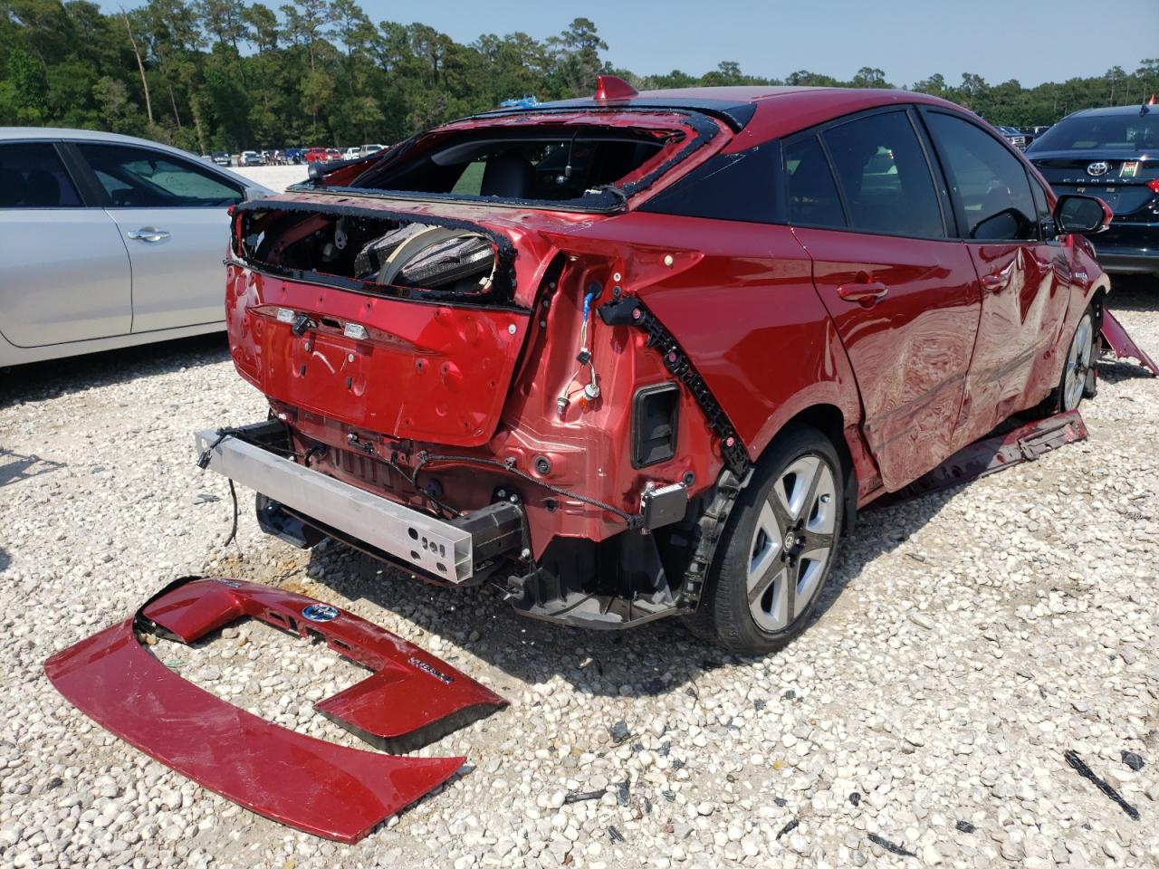Photo 4 from auction – 2017 TOYOTA PRIUS with VIN JTDKARFU9H3539196