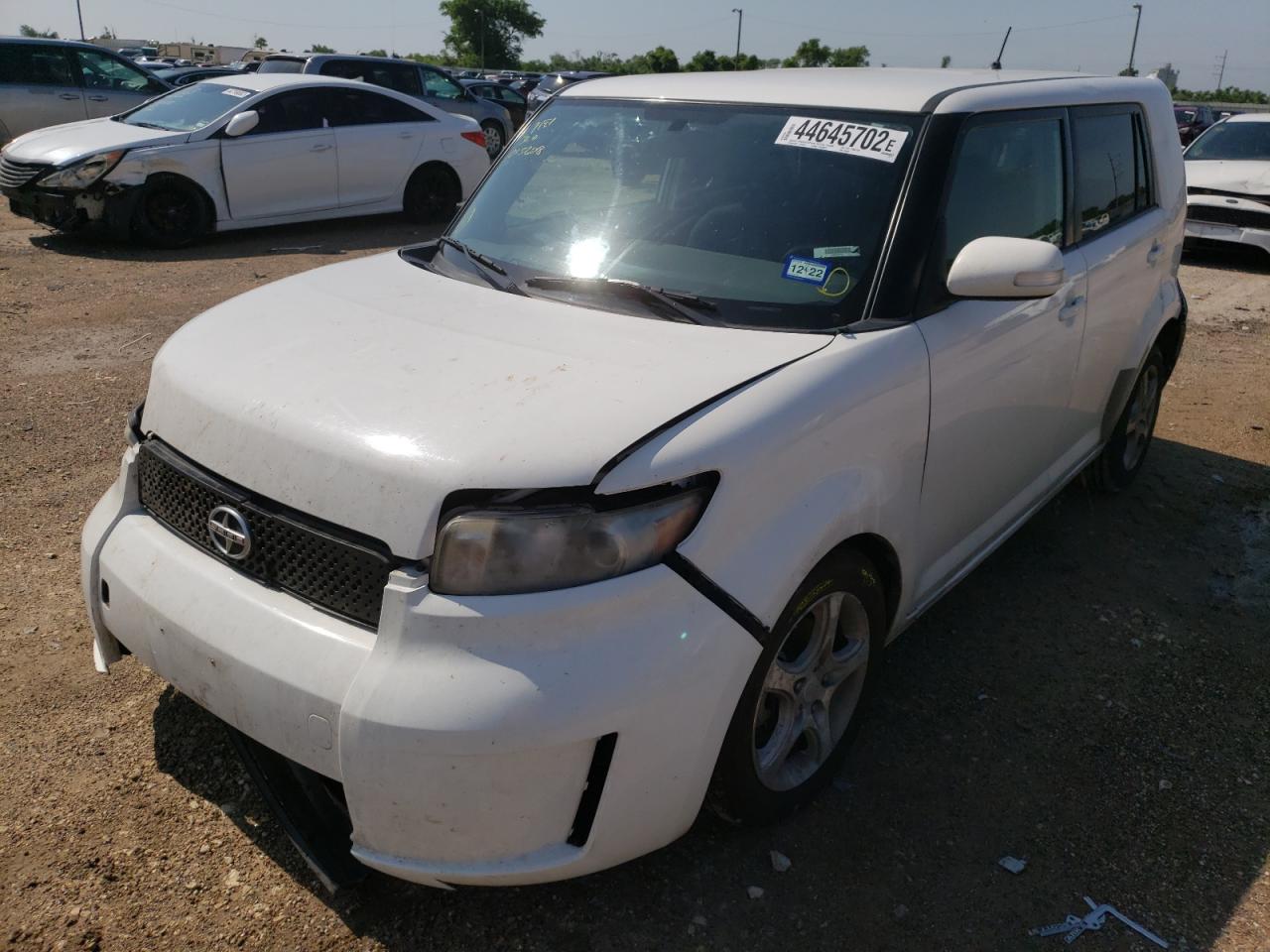 Photo 2 from auction – 2008 SCION XB with VIN JTLKE50E281015628